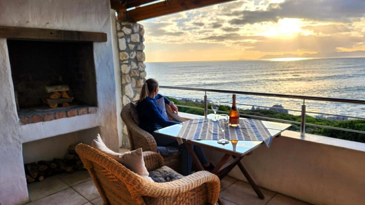 Kleinzee Oceanfront Guesthouse Gansbaai Exterior photo